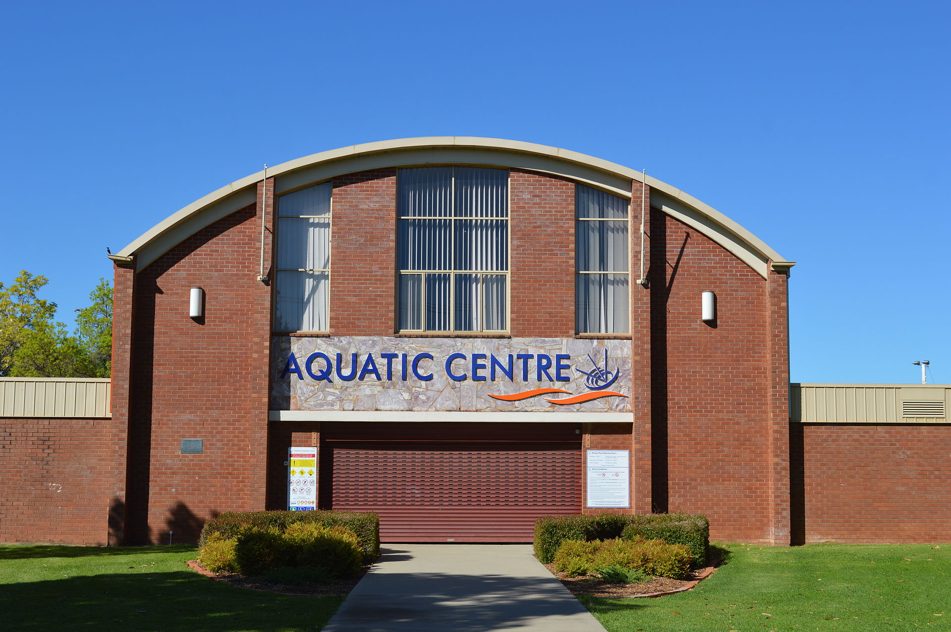 Parkes Aquatic Centre