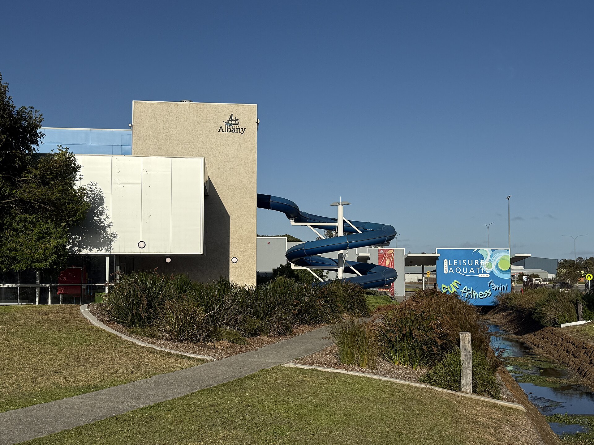 Albany Leisure and Aquatic Centre, view 2