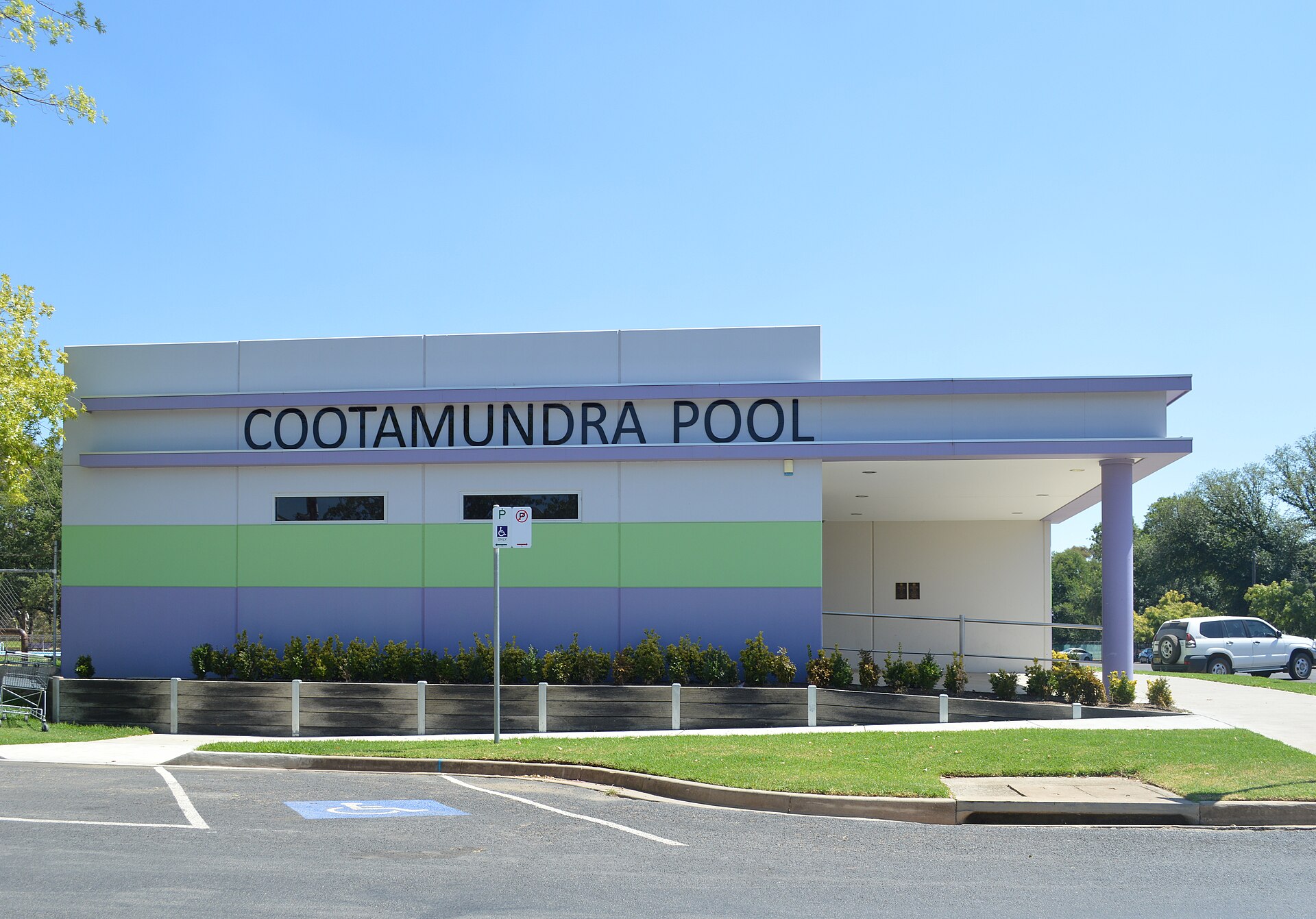 Cootamundra Swimming Pool
